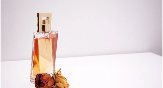 Best Fragrance Layering Combinations for Beginners