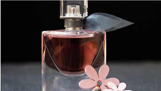 How To Layer Vanilla Perfume With Other Scents Step by Step