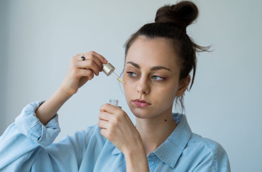 Lactic Acid vs Salicylic Acid for Bumpy Skin: The Bump Decoder