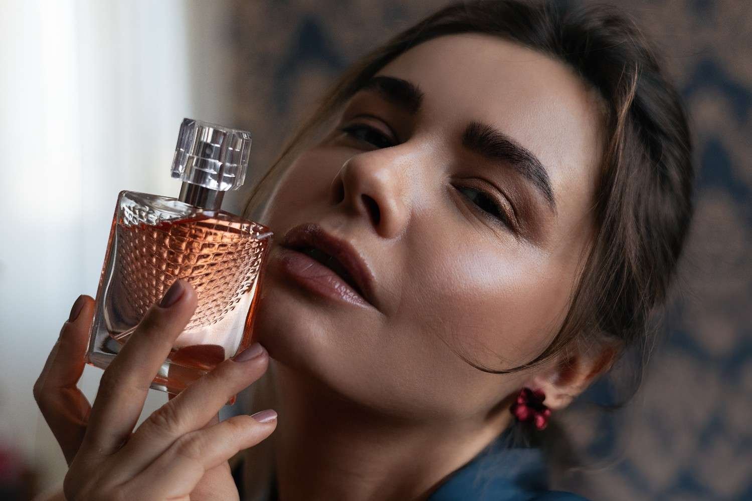 What Is the Best Fragrance Strategy for a Sensitive Nose